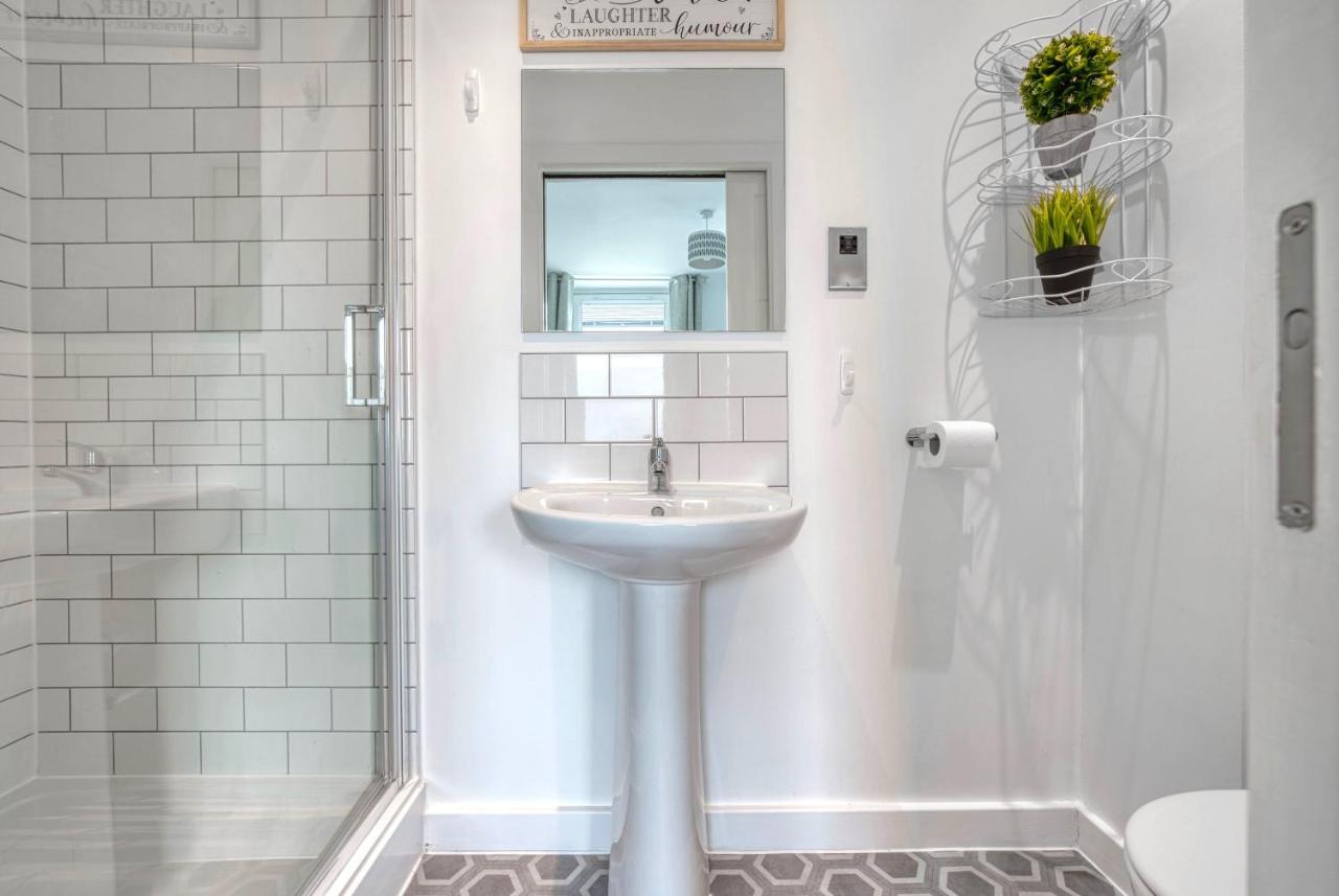 The Post House Two By Fortuna Property Gloucester Kültér fotó